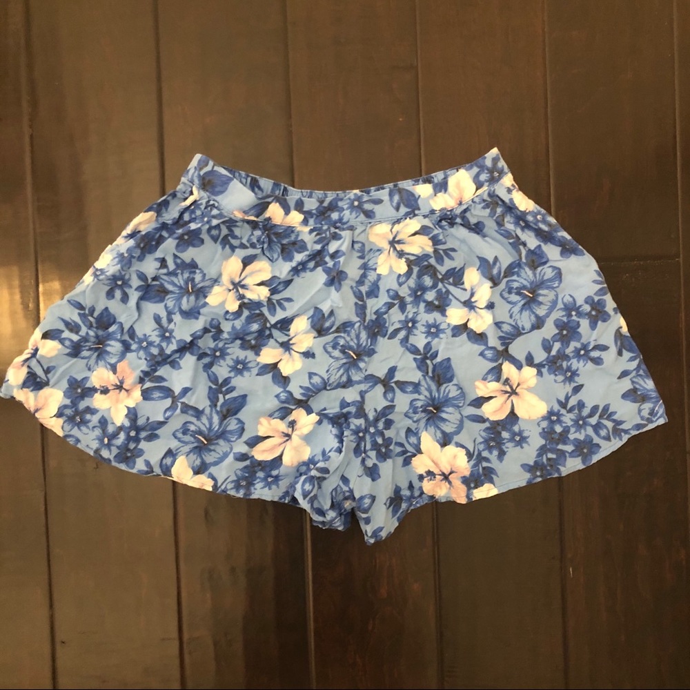 Hollister Floral Print Skort